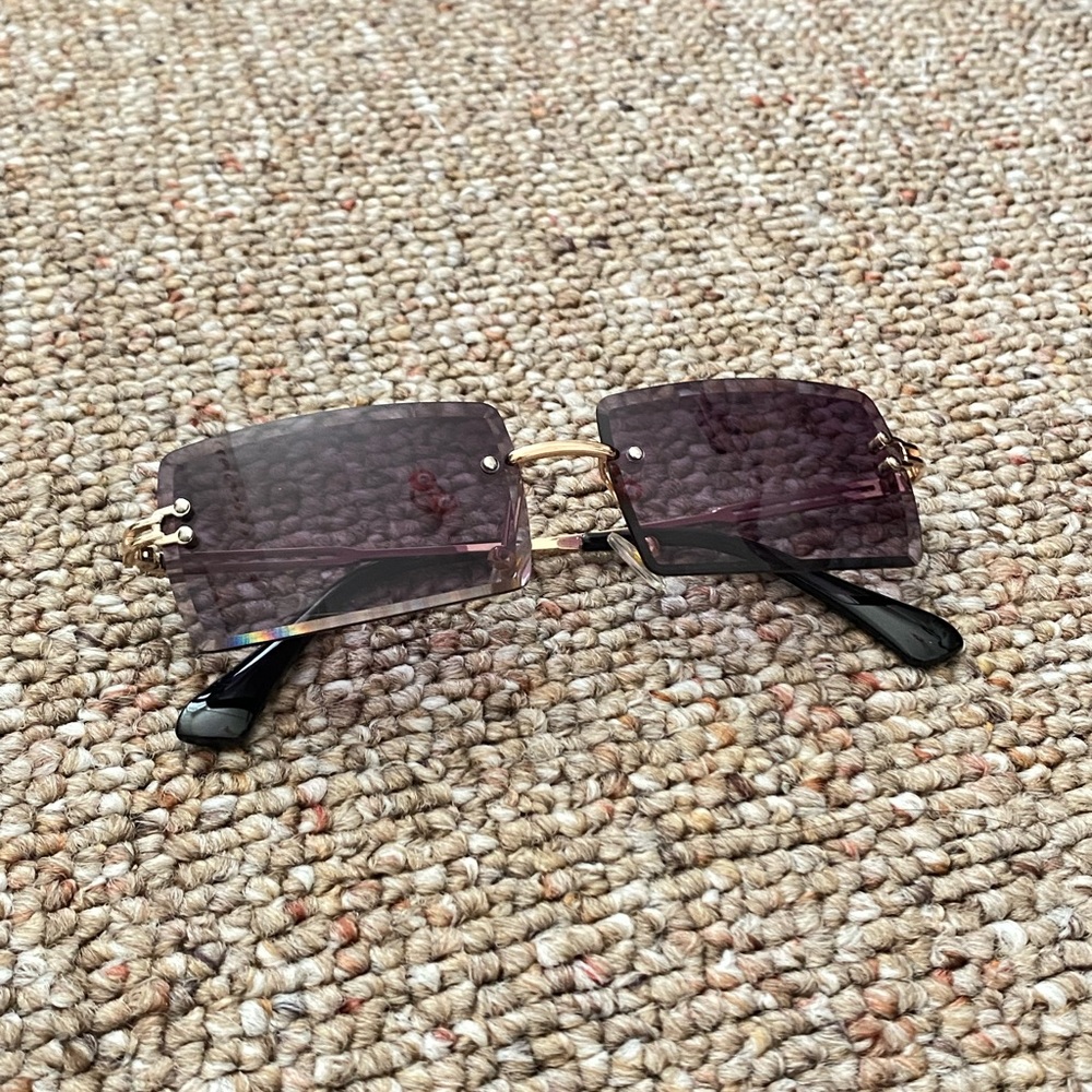 STREETWEAR SUNNIES 💜